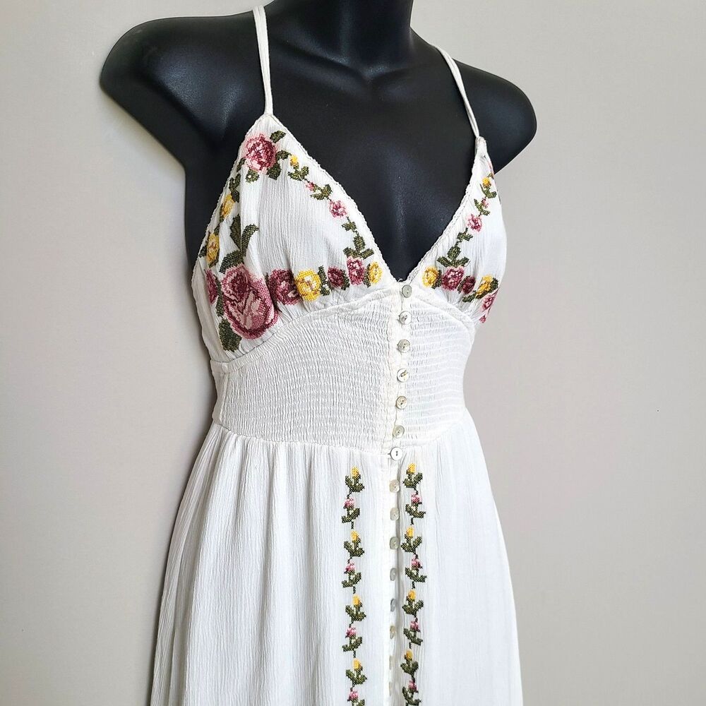 Embroidered White Maxi Dress Floral Spaghetti Strap buttons Boho